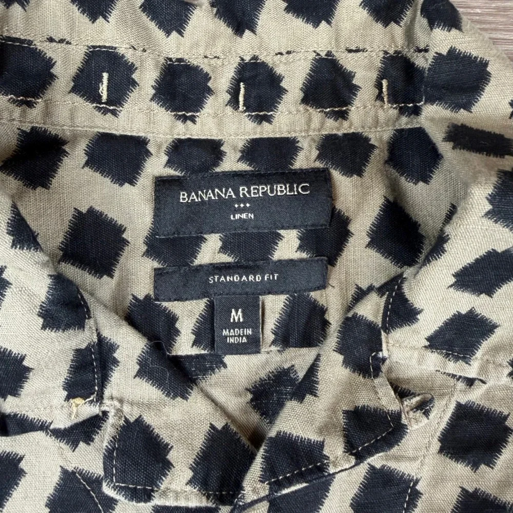 Banana Republic Mens Button Front Shirt Linen Blend Diamond Print Tan Black M